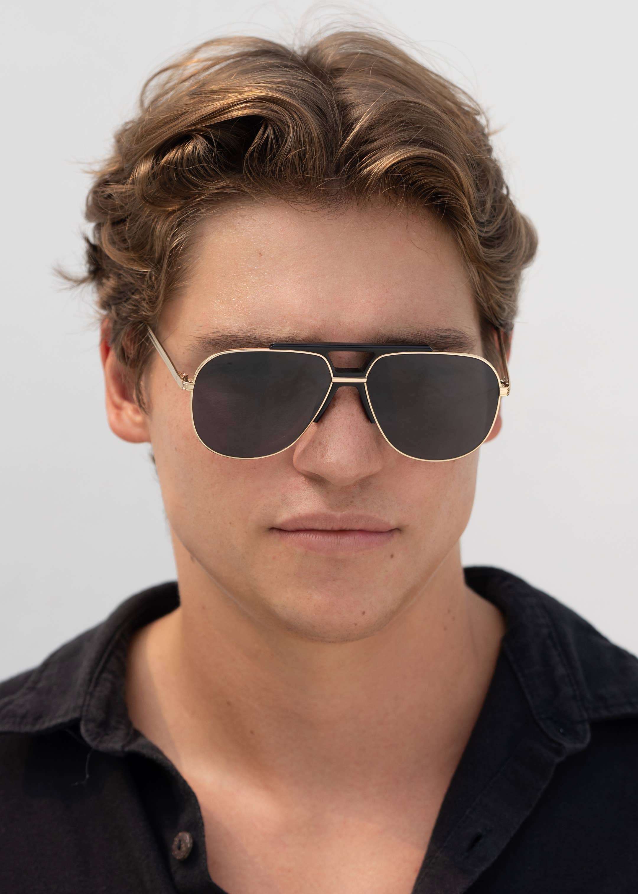 Logan Acetate Aviator Sunglasses - Black / Gray